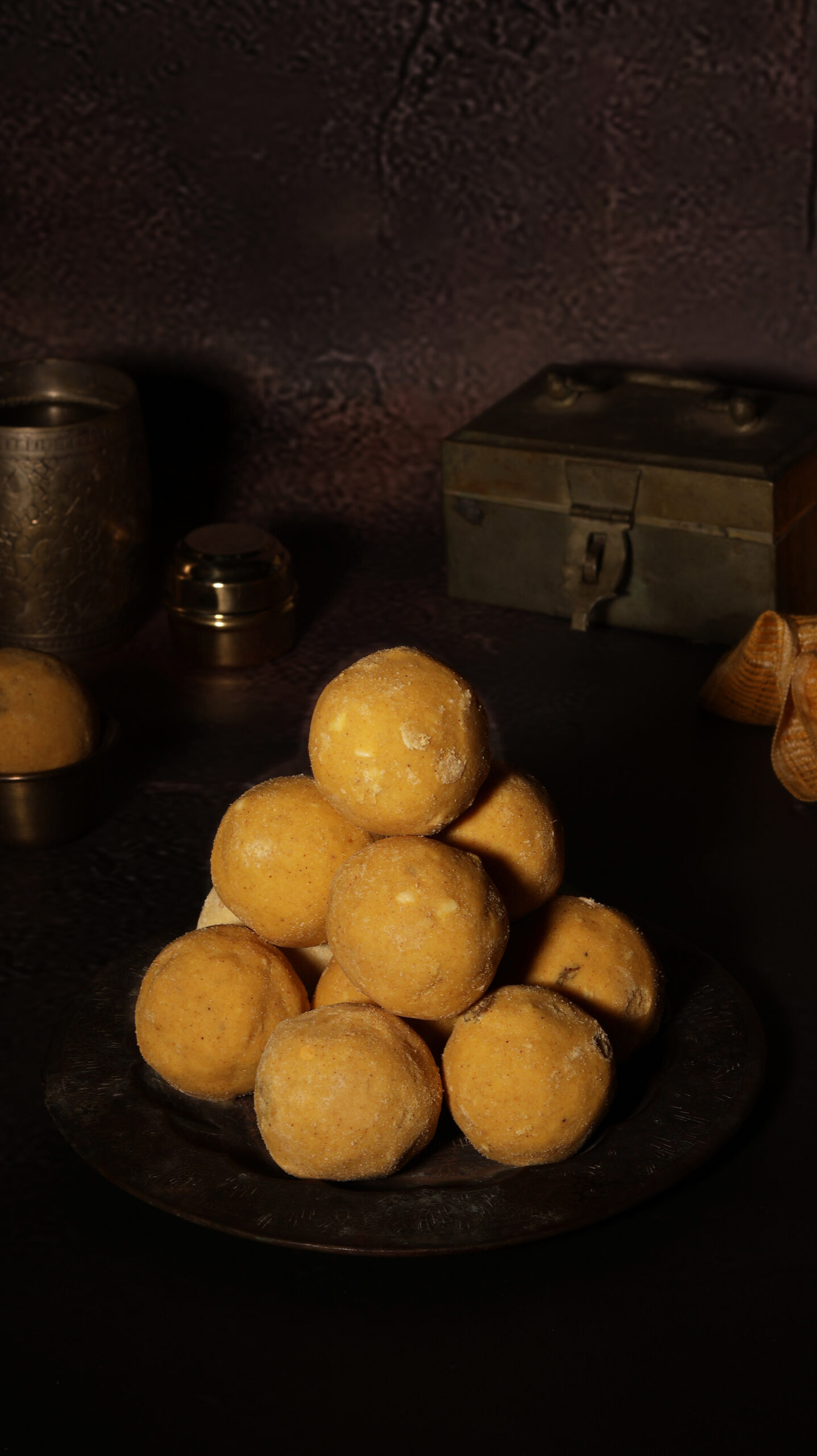 Besan Laddu
