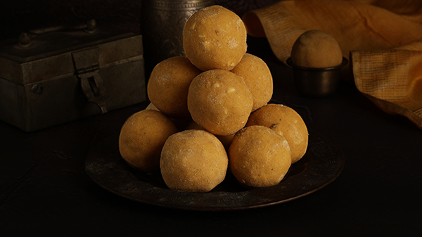 Besan Laddu