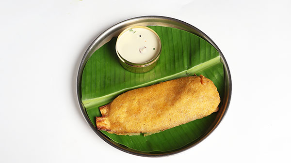 Vazhakkai Bajji / Banana Fritter